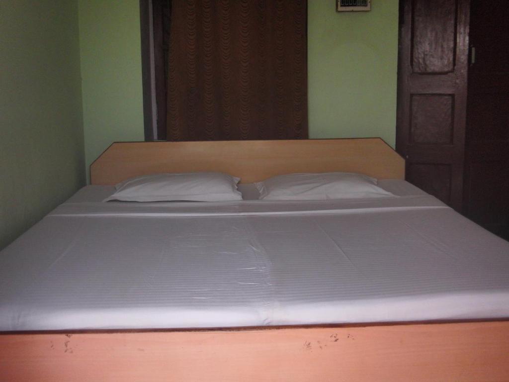 Shivakashi Guest House Varanasi Oda fotoğraf